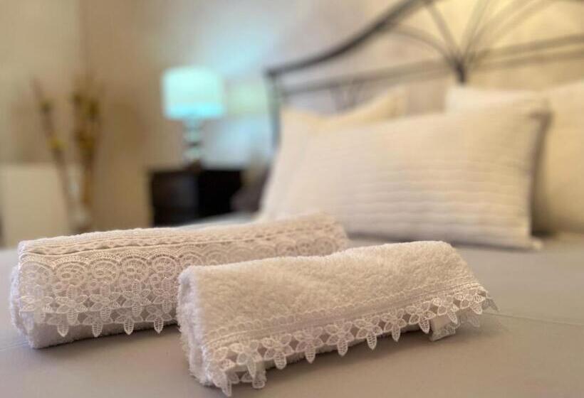 Bed and Breakfast Villa Giudice Luxury Home