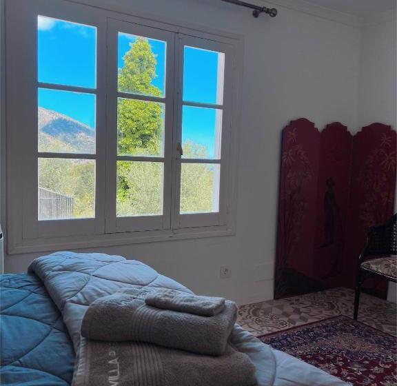 مبيت وإفطار Villa Pureza