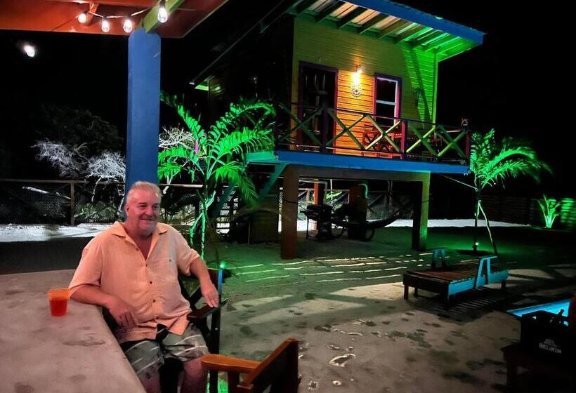 مبيت وإفطار West End Cabanas