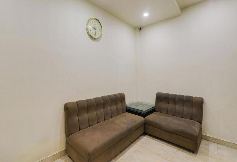 Collection O Hotel Diamond Plaza