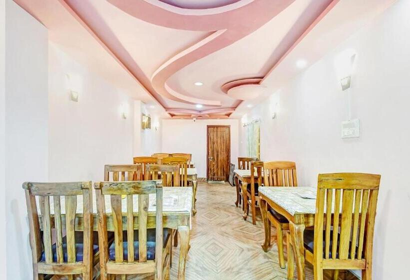 Collection O Hotel Priyatam Nirwana