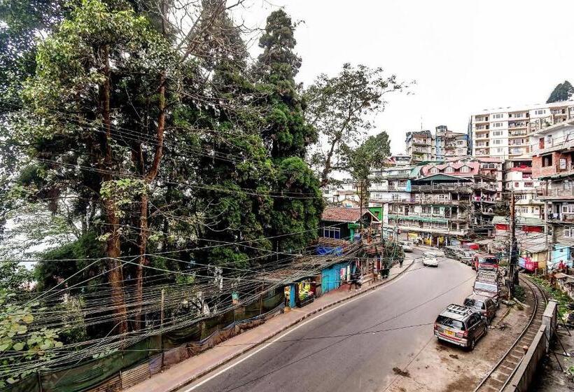 Collection O Hotel Priyatam Nirwana