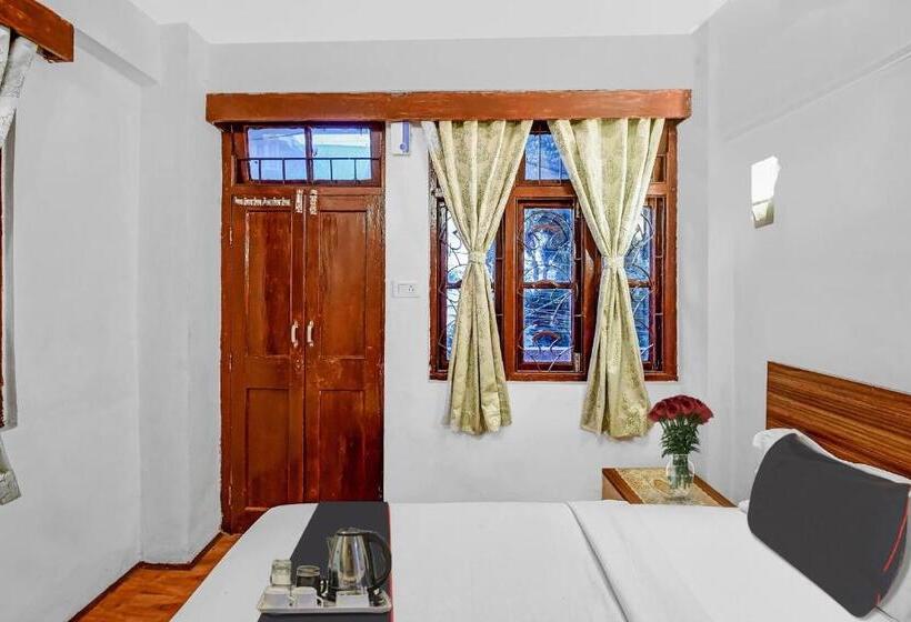 Collection O Hotel Priyatam Nirwana