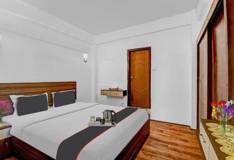 Collection O Hotel Priyatam Nirwana