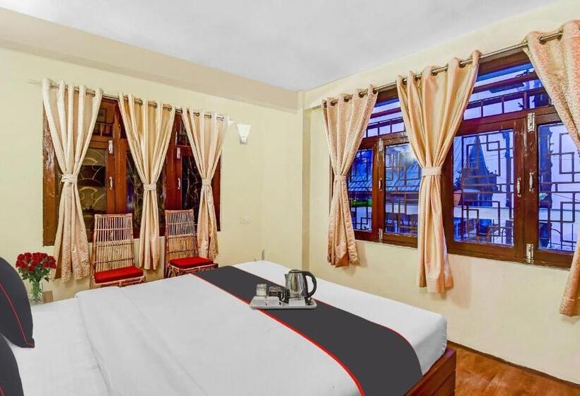 Collection O Hotel Priyatam Nirwana