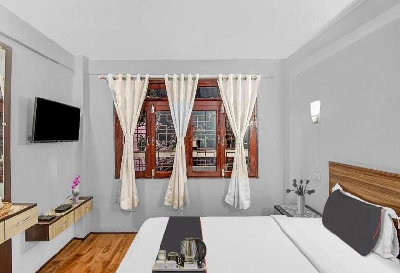 Collection O Hotel Priyatam Nirwana