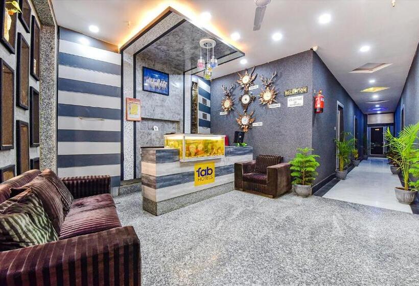 Fabhotel Surya Palace