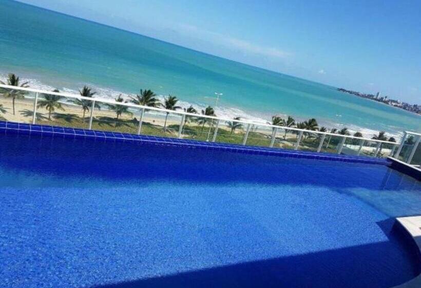 Confortável Flat Com Piscina De Borda Infinita Na Cobertura
