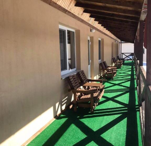 هتل туристичний комплекс «арніка»