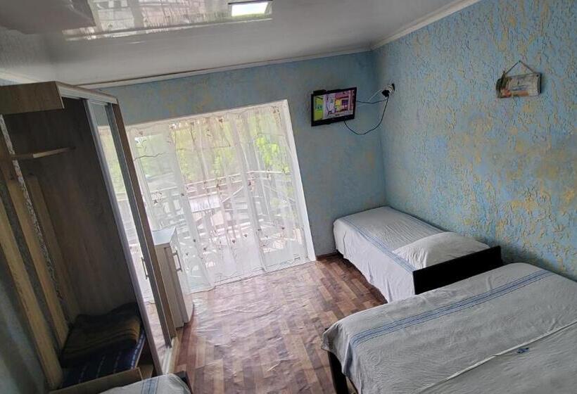 Отель київська чайка коблево