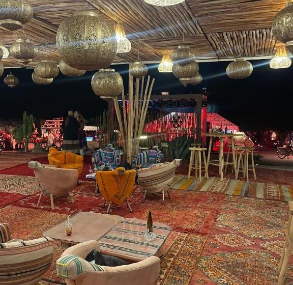 酒店 Agafay Biv Folk & Spa By We Camps