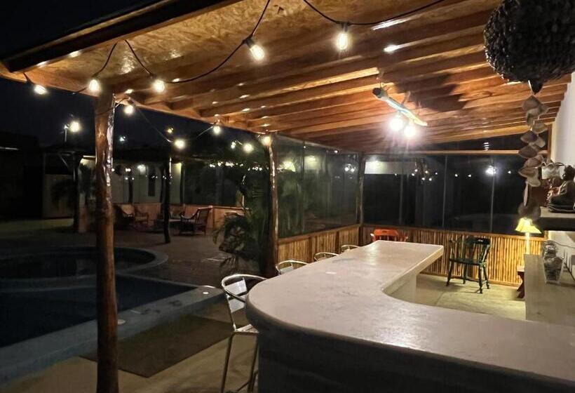 Отель Aloha Lobitos