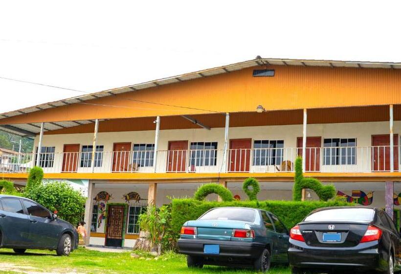 فندق Arbol De Paz