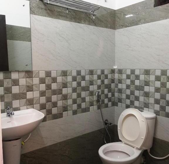 Отель Aspire Maradu