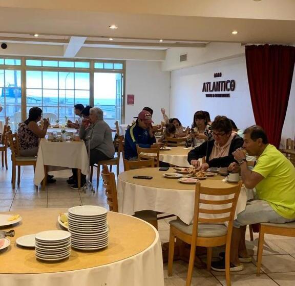 فندق Atlántico Suites