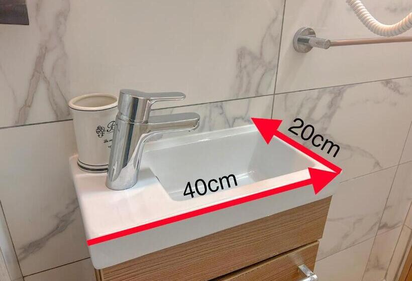 호텔 Aurora Rooms 290m From Aqua Park