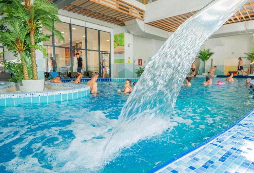 هتل Aurora Rooms   290m From Aqua Park