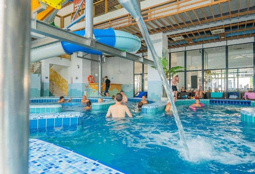 호텔 Aurora Rooms 290m From Aqua Park