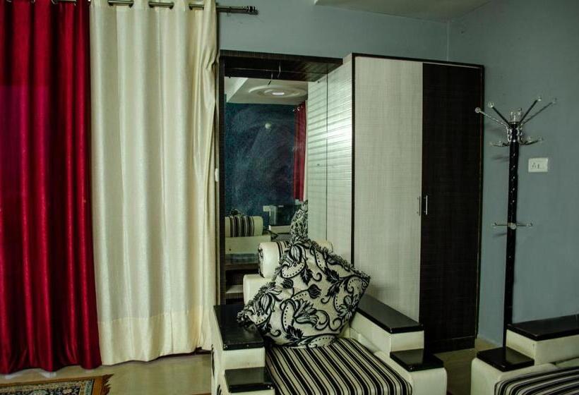 فندق City Square