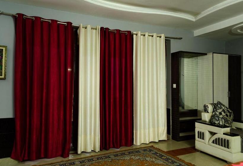 فندق City Square