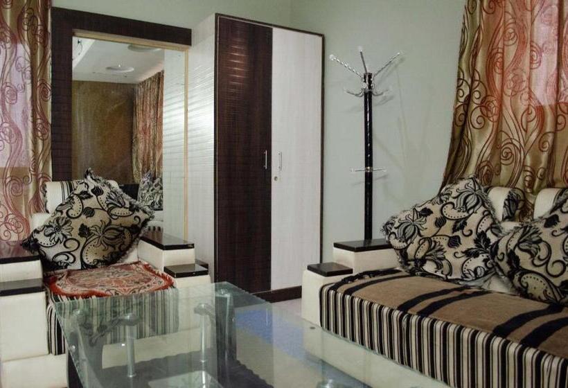 فندق City Square