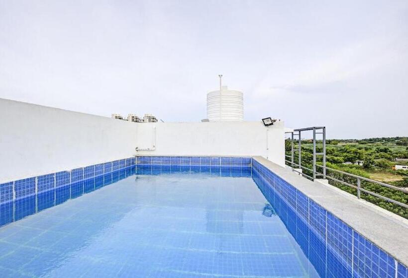 Отель Collection O 93368 Sea Moon Stays Kovalam