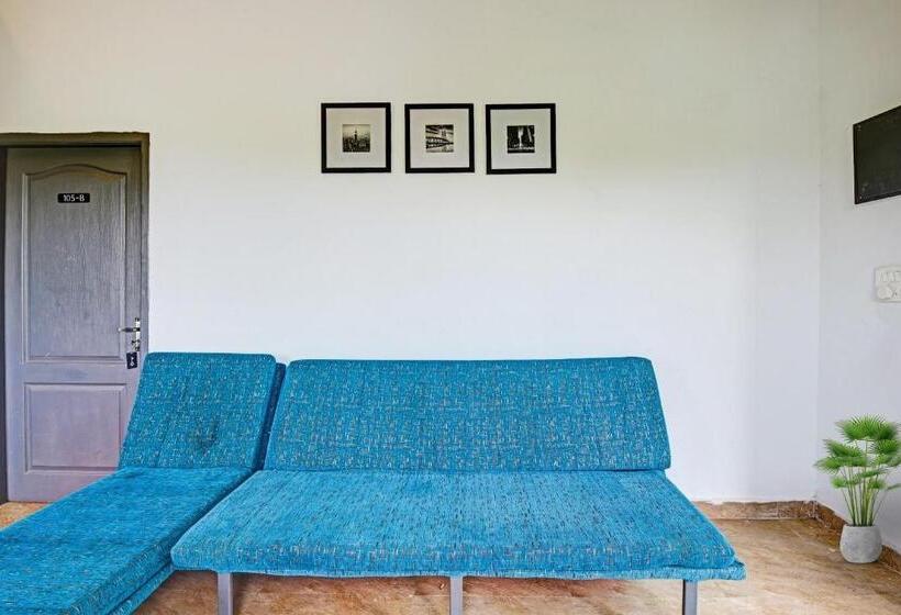 Отель Collection O 93368 Sea Moon Stays Kovalam