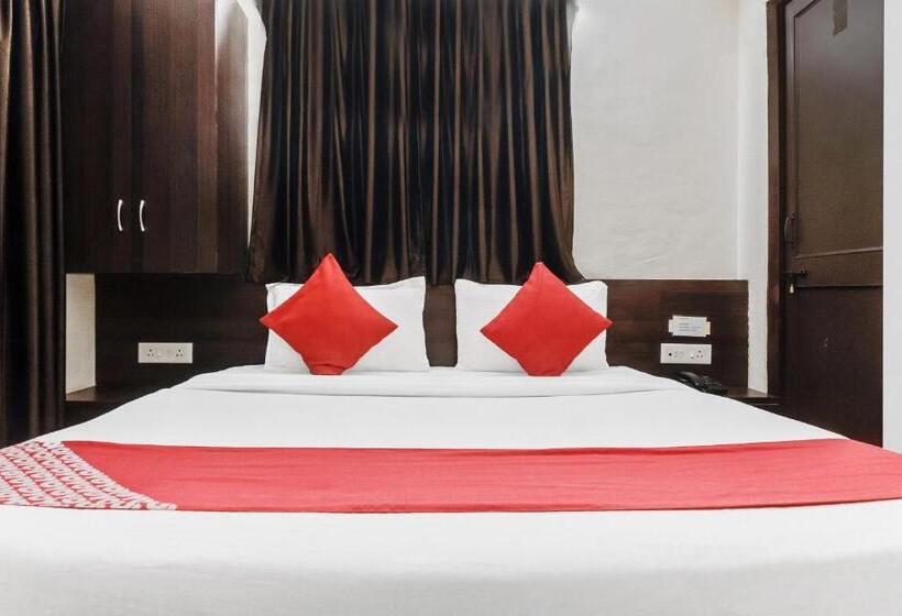 فندق Collection O Morya Hospitality