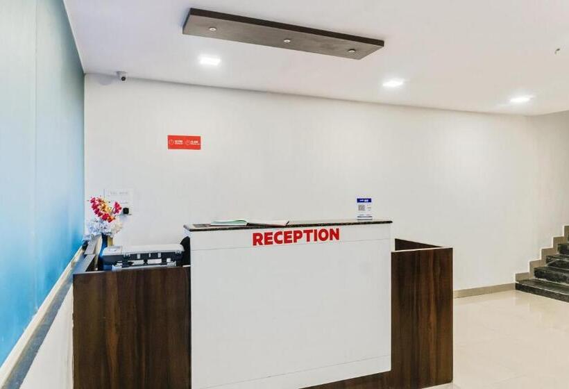 فندق Collection O Morya Hospitality