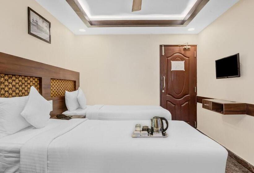 호텔 Collection O Palace Inn