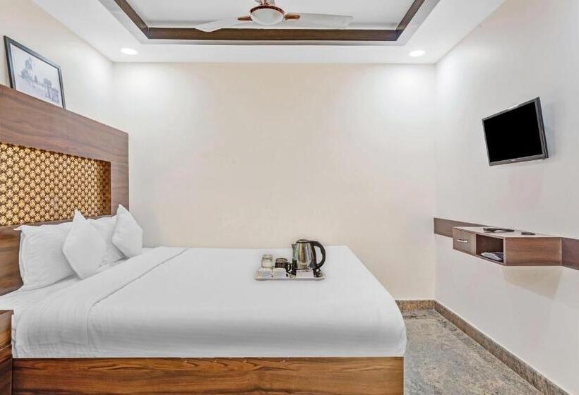 호텔 Collection O Palace Inn