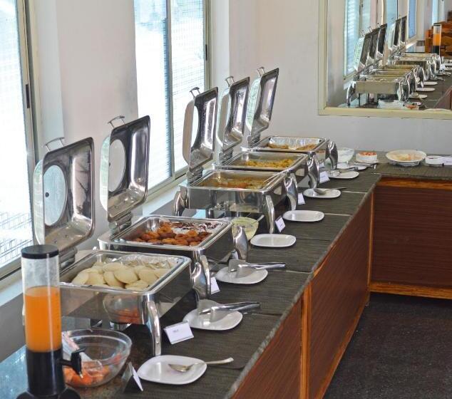 Отель Coorg Maharaja Resort And Spa