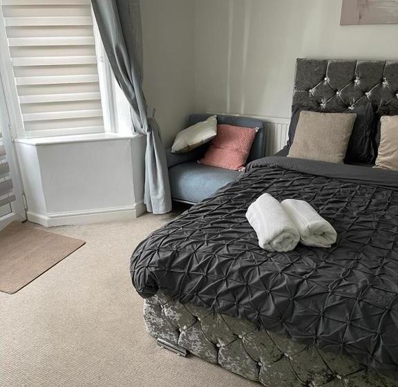 캡슐 호텔 Alder En Suite Self Caring Private Shower 2