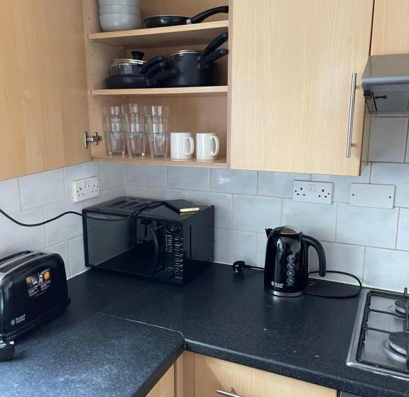 Капсульный Oтель Blackberry Rooms Self Catering