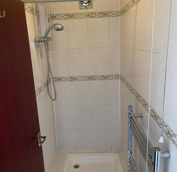 Капсульный Oтель Blackberry Rooms Self Catering