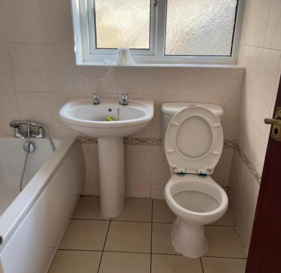 Капсульный Oтель Blackberry Rooms Self Catering