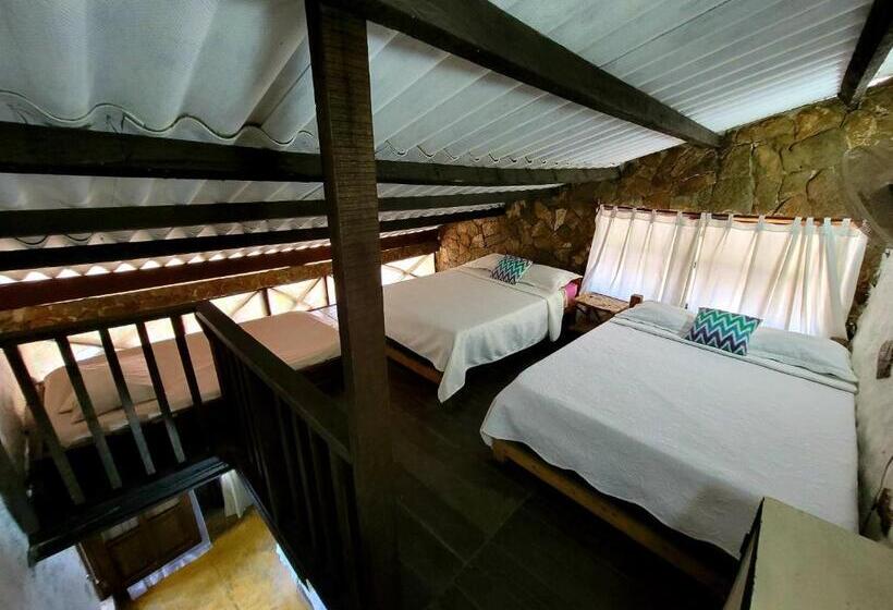 בית מלון כפרי El Portal De La Cintana