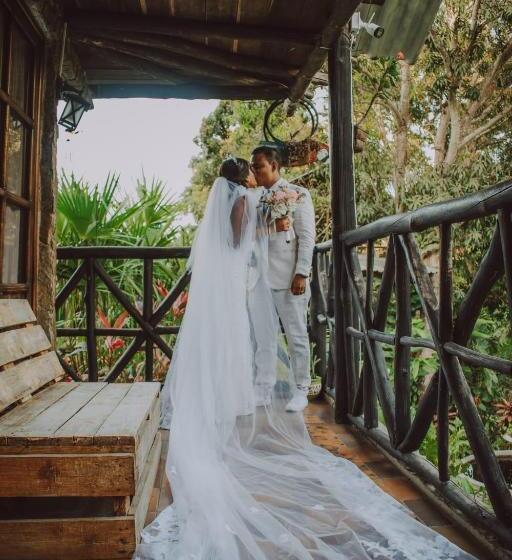 בית מלון כפרי El Portal De La Cintana