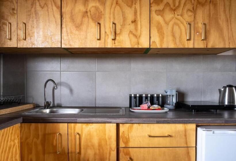 فندق Goshen Guest Farm