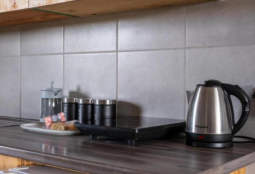 فندق Goshen Guest Farm