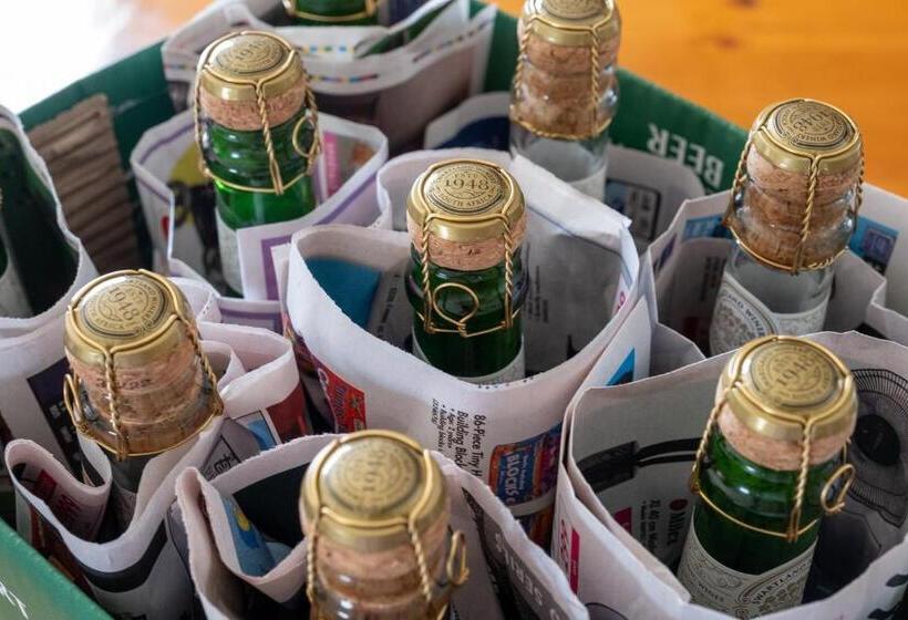 فندق Goshen Guest Farm