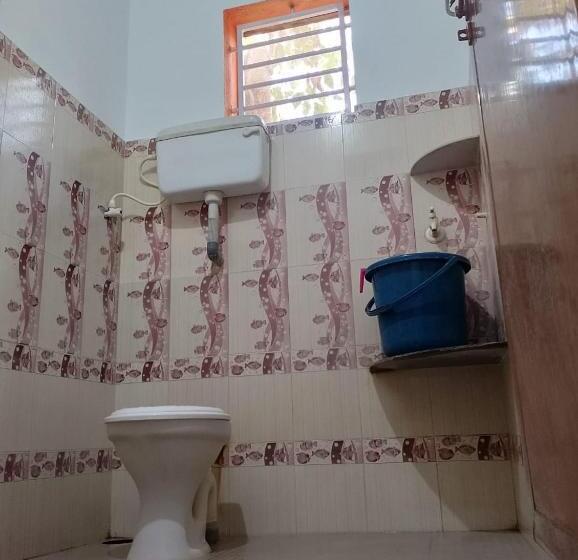 Отель Gundappa Cafe Gokarna Kudle Beach