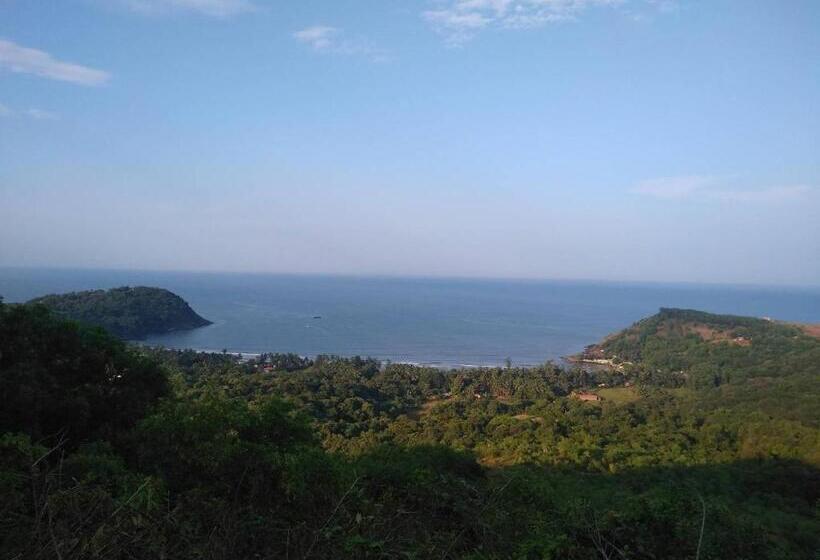 Отель Gundappa Cafe Gokarna Kudle Beach