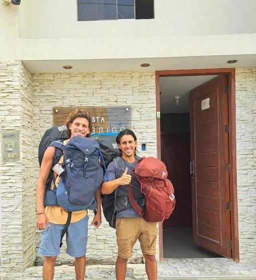 هتل Hospedaje Costa Malabrigo