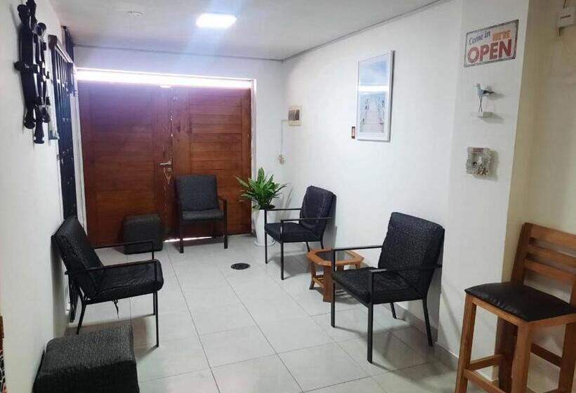 هتل Hospedaje Kaihalulu