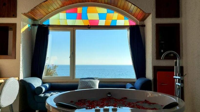 Отель İda Colors