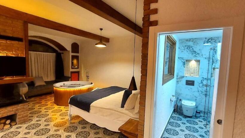 Отель İda Colors