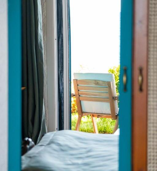 Отель İda Colors