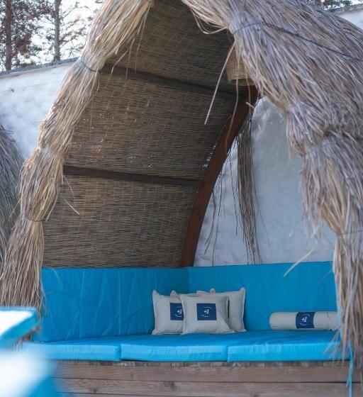 Отель İda Colors