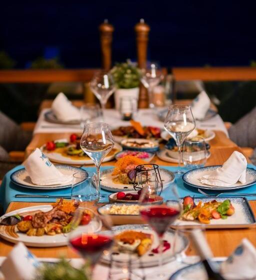 Отель İda Colors